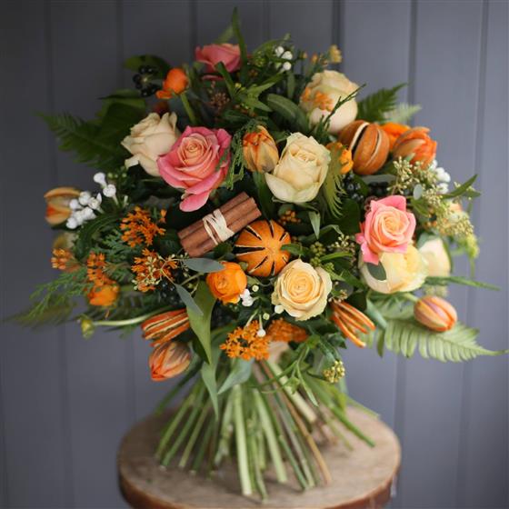 Christmas Orange & Cream Bouquet Aberdeen Flowers Delivery