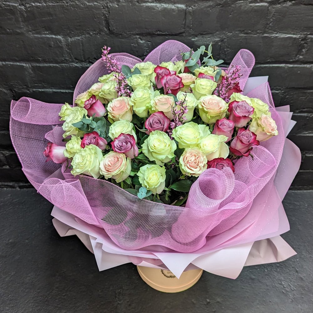 Extra large flower bouquet with assorted roses