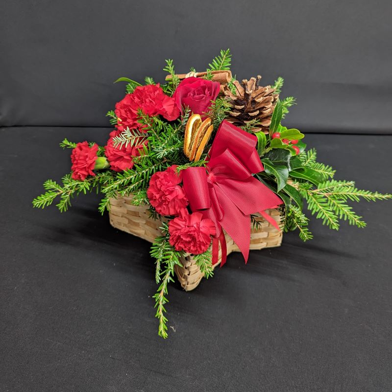 Chistmas Flower Basket in Aberdeen