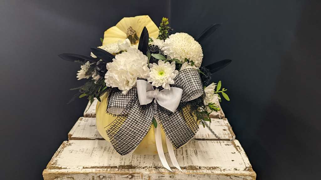 White Christmas Bouquet