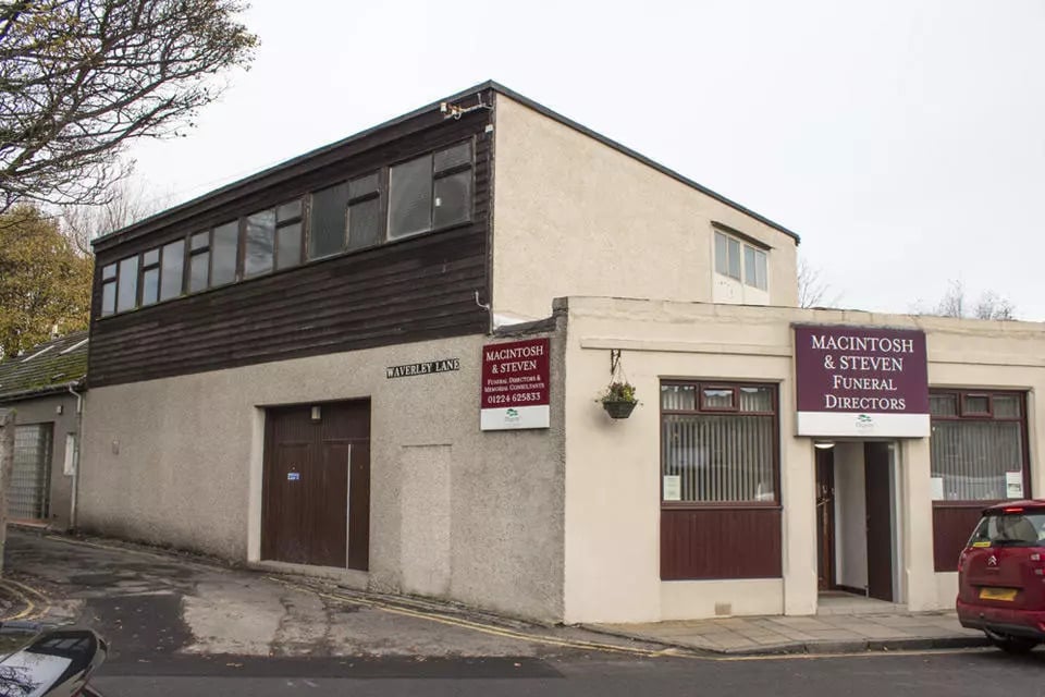 MacIntosh & Steven Funeral Directors