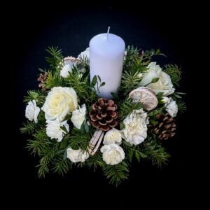 Aberdeen Florist | Same Day Flower Delivery | Flowers Aberdeen | Christmas Flower Table Centre