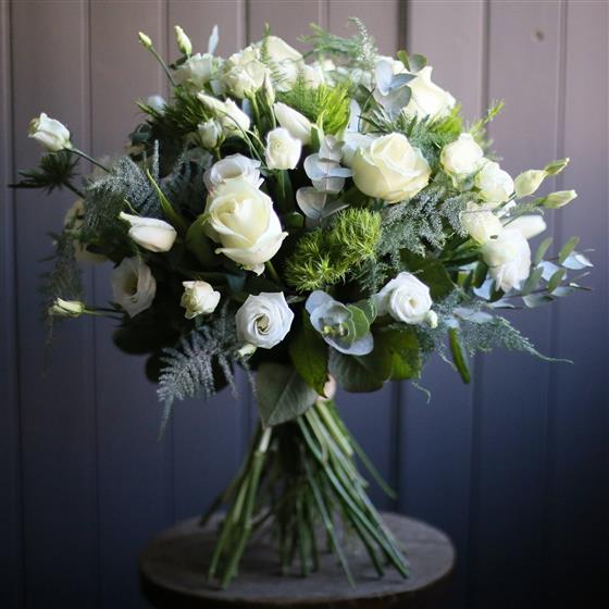 Aberdeen Florist | Same Day Flower Delivery | Christmas Flowers Aberdeen | White Rose