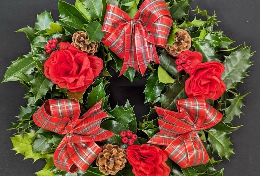 Holly Wreath 2