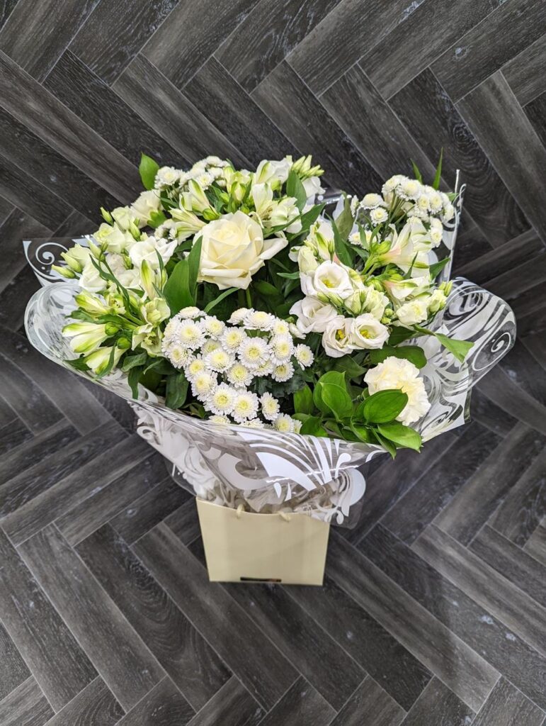 Classic White Bouquets For Funeral in Aberdeen