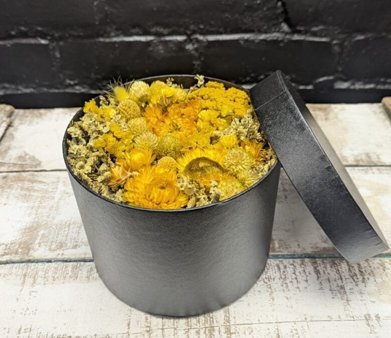 Dried Flowers Hat Box (Yellow)