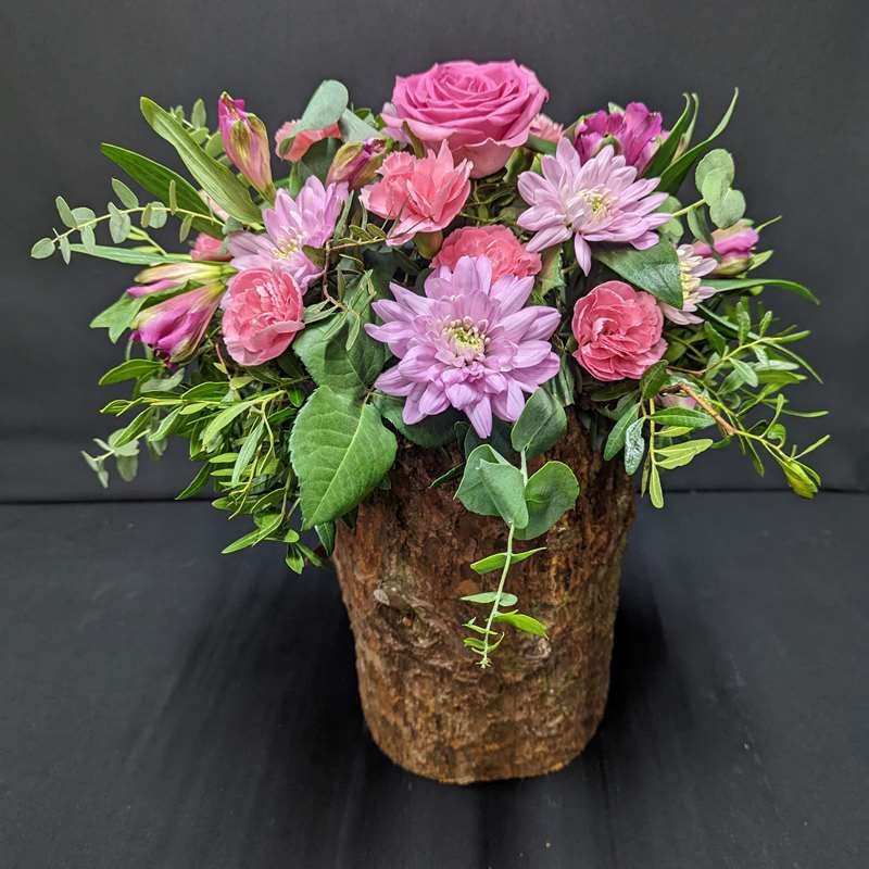 Log of Flowers Flower Delivery Aberdeen