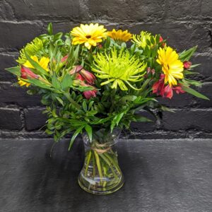 Send Flowers Online | Anastasia Florists | Free Vase Flower Bouquet | Florist Aberdeen