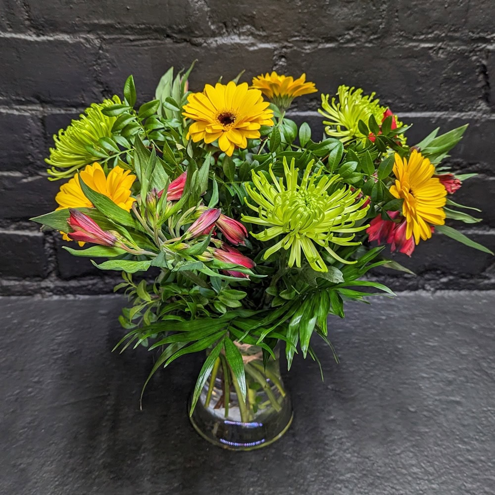 Happy Monday4 Send Flowers Online | Anastasia Florists | Free Vase Flower Bouquet | Flowers Aberdeen