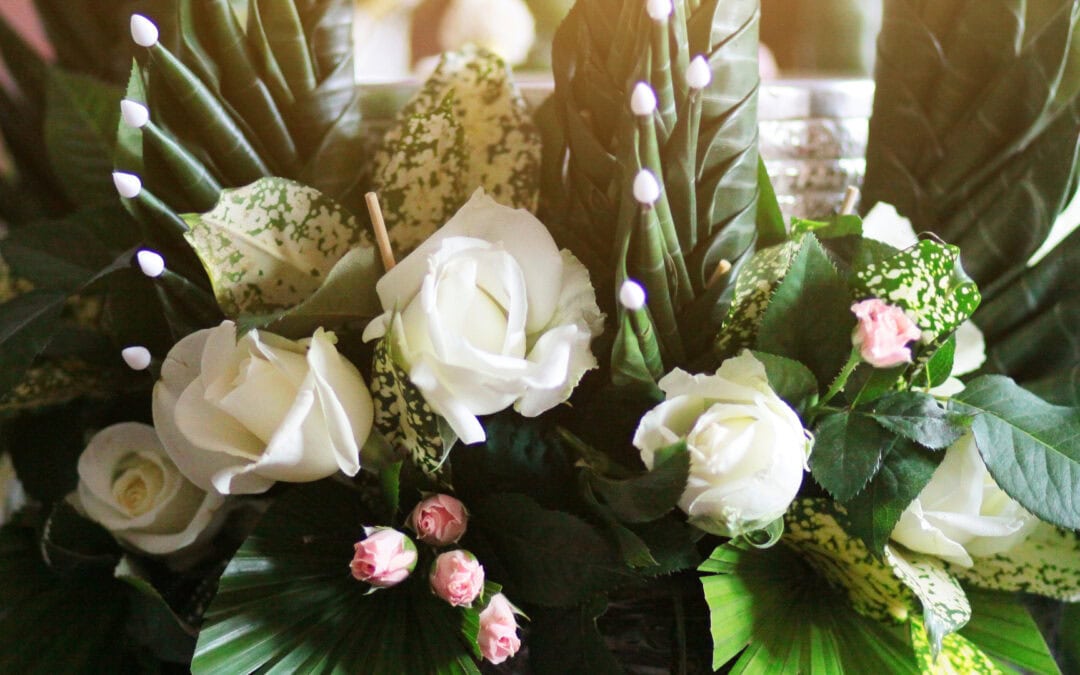 How to Create Personalised Flower Arrangements for Funerals and Memorials