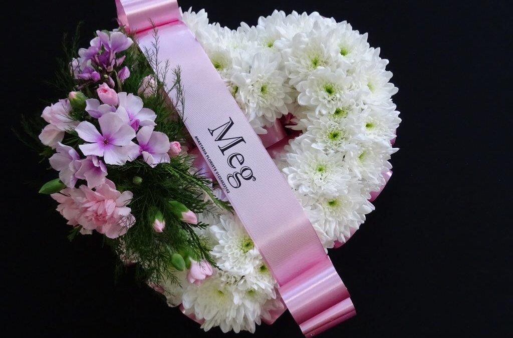 Miniature Heart 6 (With Ribbon)