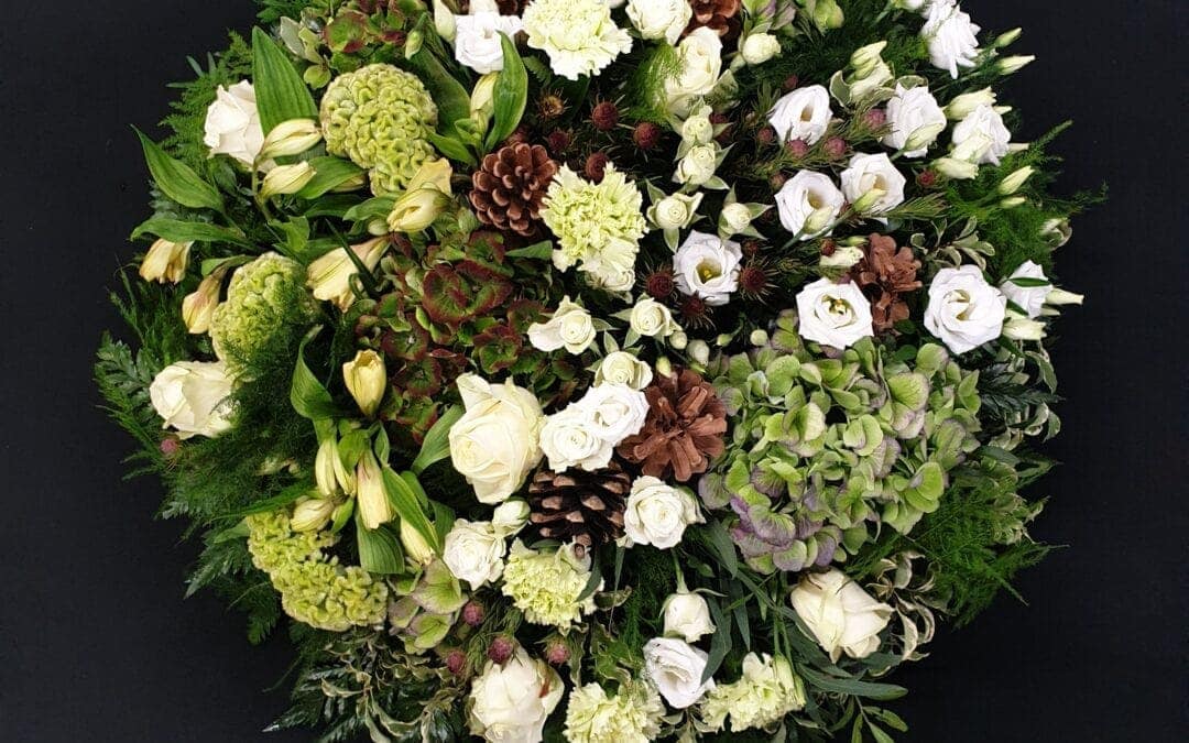 Funeral Posy 16