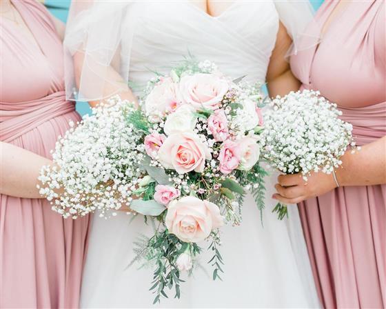 10 Best Romantic Bouquets for Bride